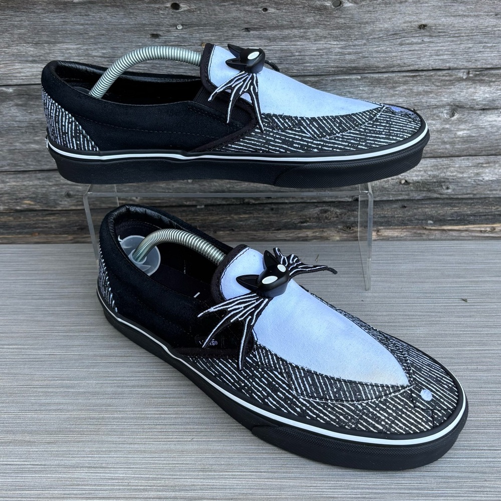DISNEY X VANS “NIGHTMARE BEFORE CHRISTMAS” CLASSIC SLIP ON SHOE